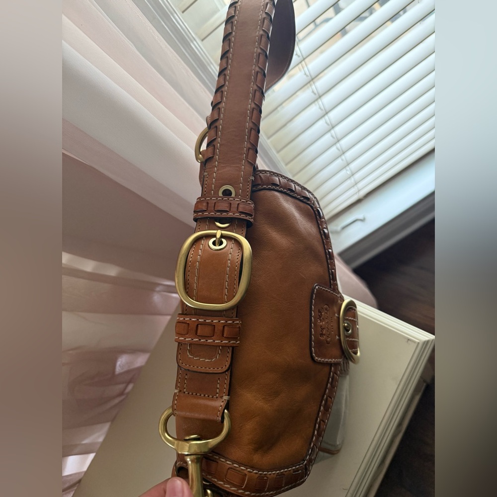Coach Bleecker Tan and Cream Signature Canvas Shoulder Bag in Saddle/Chalk - Picture 7 of 9